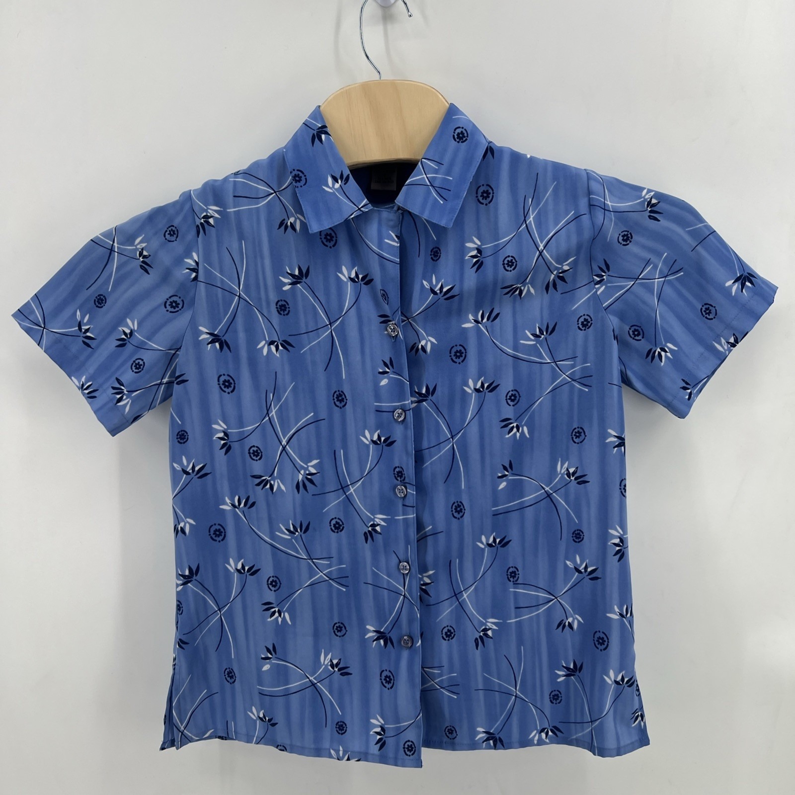 Notations Women's Small Short Sleeve Button Down Collar Top Blue